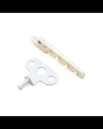 030-Гребенка пласт.с мет.держат 4-х позиц, белая Артикул: 00000362