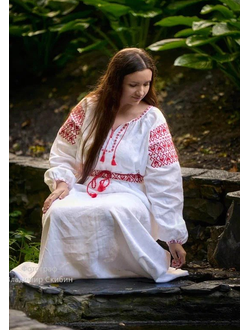 Платье с поясом "Девичье Сердце"