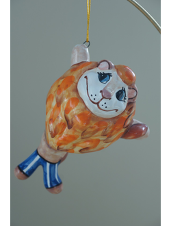 Плюшевый львенок