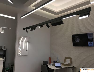 Монтаж магнитного шинопровода в квартире ИВАНМАСТЕР