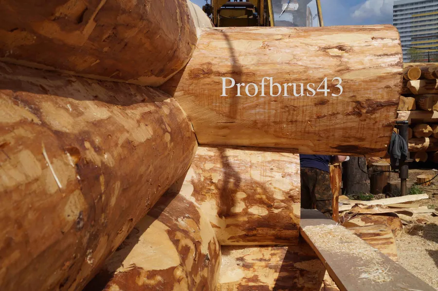 Рубка бани на производственной площадке