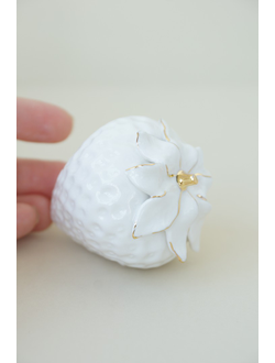 Клубника (фарфор)