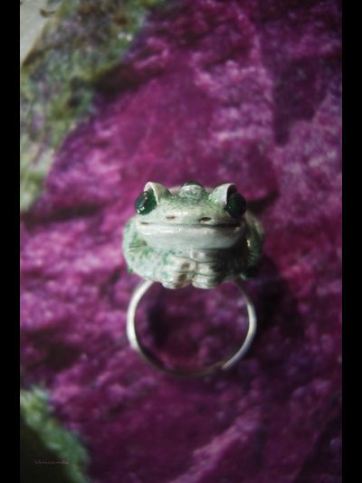 Кольцо-талисман с изумрудом &quot;Исполняющая желания, Древняя Лягушка&quot;