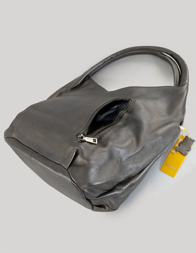 (АРТИКУЛ: 9782/1/51) СУМКА МЕШОК, БОЛЬШАЯ, КОЖАНАЯ, СЕРАЯ С НЕБОЛЬШИМ БЛЕСКОМ, ДВЕ РУЧКИ ЧЕРЕЗ ПЛЕЧО