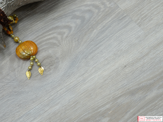 Кварцвиниловая плитка Fine Floor Дуб Wood Шер FF-1414 в интерьере