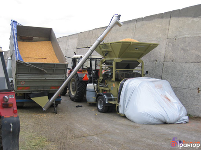 Передвижная вальцовая плющилка влажного зерна с прессом ROmiLL CP2