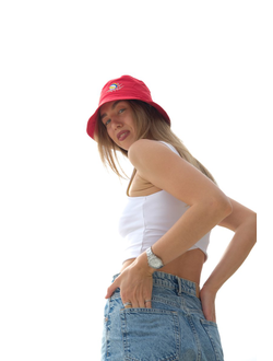 Панама взрослая красная (мяч классический/пляжный)