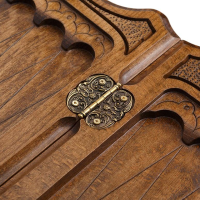 Нарды резные "Кремль и Символы Власти" от мастера Артура Мирзояна