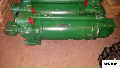 Гидроцилиндр подъема навески Т-150 151.57.030