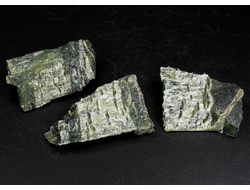 Хризотил-асбест "экстра" в ассортименте, необработанный образец, Россия, КЧР, Урупский район, Беденский массив, м-ние Мощевая балка (28-34 мм, 5-6 г) №29885