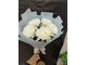 Классический букет из 5 белых хризантем Magnum White