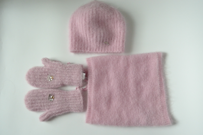 Комплект варежки, берет и шарф воротник Италия Визио из мохера розового цвета