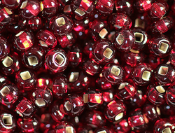 БИСЕР PRECIOSA 10/0 - 50г - 97120 ПРОЗРАЧНЫЙ С СЕРЕБРЯНОЙ ЛИНИЕЙ ВНУТРИ КРАСНЫЙ (ОГОНЁК)