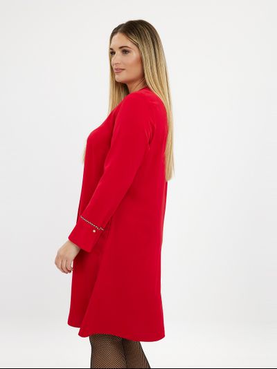 Маленькое красное платье