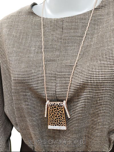 Арт: Е-539.Подвеска с кулоном черно-золотого цвета.