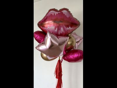 Композиция из шаров  &quot;жаркий поцелуй&quot;