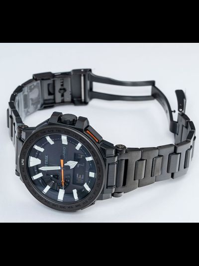 Часы Casio Pro Trek PRX-8000YT-1