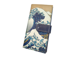 Большое портмоне с хлястиком с принтом по мотивам картины Кацусики Хокусая "Большая волна в Канагаве"