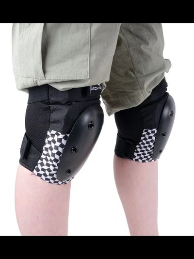 Комплект защиты TECHTEAM Armor Basic M2 черный