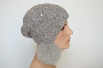 Женская вязаная шапка с помпонами Вицио Италия