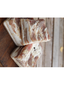 САЛО МЯСНОЕ СОЛЕНОЕ