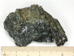 Актинолит, Россия, Северный Кавказ, КЧР, река Большой Блыб (58*40*24 мм, 48 г) №29626