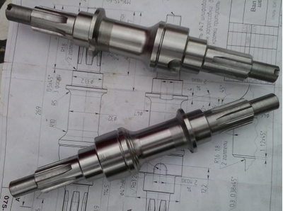 ЖЮ-075-002КТ _ Вал ведомой шестерни главной передачи ВАЗ-1111 Ока. Комплект.