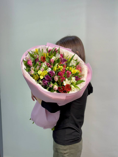 Букет из 25 альстромерий