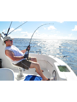 Утренняя рыбалка на яхте