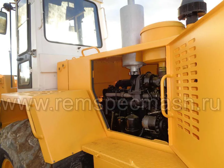 Фронтальный погрузчик Амкодор 333, после капремонта.