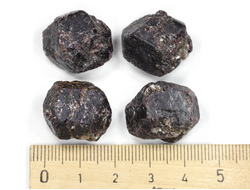 Гранат Альмандин, кристалл в ассортименте, Кольский п-ов, Россия (20-22 мм, 11-12 г) №25653