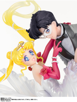 Фигурка Усаги Цукино, Таксидо Камэн (Tsukino Usagi, Tuxedo Kamen Figuarts ZERO)