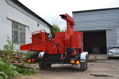 Прицепной измельчитель Моби-300