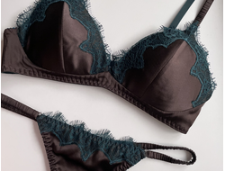 Gigi cup chocolate dark green