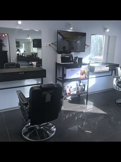 рабочий стол для парикмахера