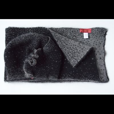 Берет Vizio 4988 и шарф черный