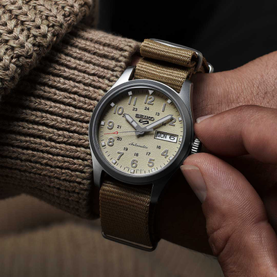 Наручные часы Seiko SRPJ83K1