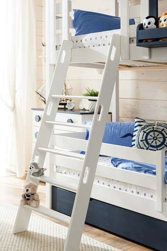 Кровать 2 ярусная чердак-домик из массива сосны  КИДС 20 с бельевыми ящиками и лесенкой