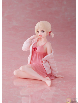 Фигурка Тисато Нисикиги (Chisato Nishikigi Room Wear ver.)