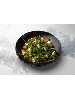 Салат руккола капрезе (180г.)