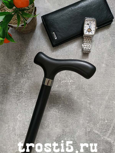 Черная стильная недорогая трость с кольцом под серебро