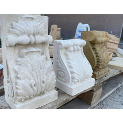 Кронштейн резной из камня