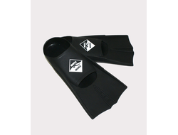 Ласты для плавания в бассейне