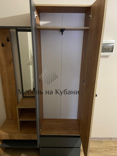 Абрау вешалка с зеркалом прихожая Дуб золотой/Графит