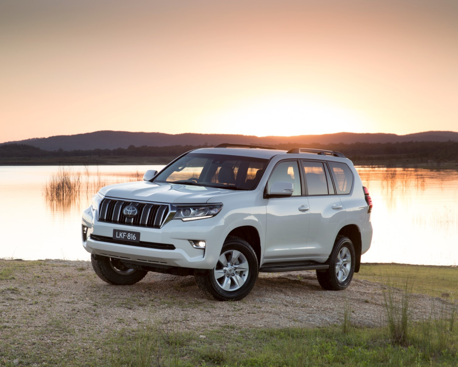 Toyota Land Cruiser (7 мест) бизнес класс