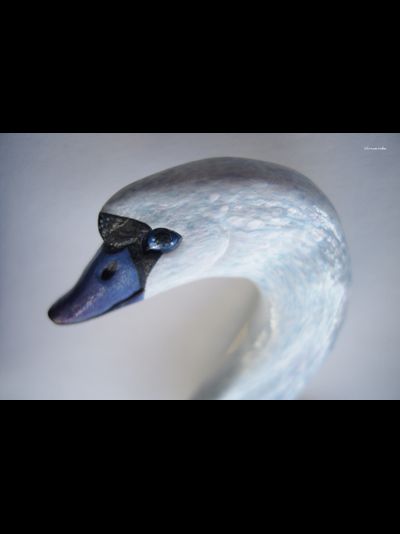 "Принцесса-Лебедь", волшебная брошь с натуральным лунным камнем (по мотивам "Лебединого озера")