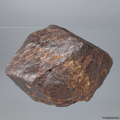 Лимонит по пириту. Южный Урал. Россия. 45*42*42мм