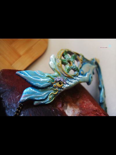 Коллекционное украшение из фарфора - колье с лебедями "Музыка солнечной птицы"