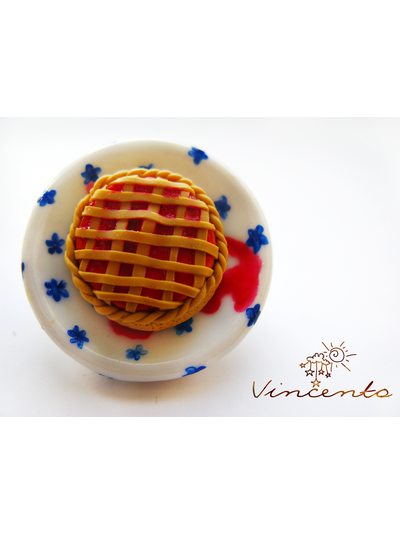 Ягодный пирог. Брошь в виде пирога - миниатюра из полимерной глины