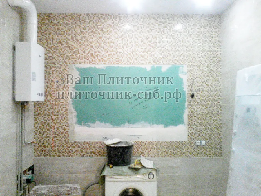 Облицовка стены мозаикой.